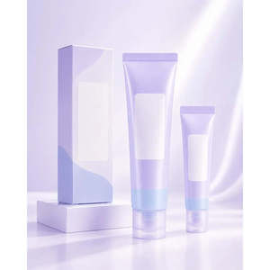 Base de Teint Hydratante et Imperméable Dewy UV avec Correcteur de Pores - Product Image 1