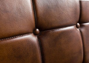 Chaise tendance en métal et cuir, fauteuil industriel élégant avec revêtement en cuir de qualité supérieure, prix d'exportation en gros - Product Image 3