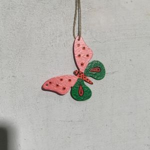 Adorno Colgante de Mariposa de Madera Hecho a Mano, Pintado a Mano, Decoración Navideña de Estilo Moderno - Product Image 1