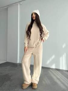 Conjunto Deportivo Negro Personalizado para Mujer, Sudadera con Capucha Extra Grande, Pantalones Cortos Anchos, Ropa Deportiva Informal de Calle, Conjunto de 2 Piezas - Product Image 2