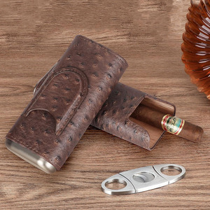 Estuche de lujo para cigarros de cuero con cortador integrado y organizador para un almacenamiento seguro y viajes ejecutivos, a la venta a precio de mayorista. - Product Image 2