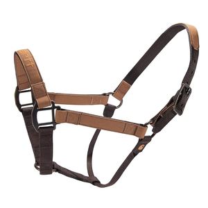 Cabestro de Nylon Marrón para Caballo, Ajustable y Acolchado, con Hebillas Negras y Anillas Metálicas - Product Image 1