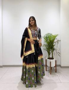 Traditional Indian Pakistani Women's Cotton Dress Set <b>Black</b> Green Embroidered <b>Floor</b>-<b>Length</b> Regular Fit All Seasons - Product Image 4