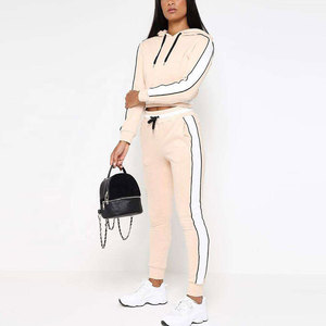 Ensemble de survêtement décontracté deux pièces pour femme : sweat-shirt court et pantalon de jogging, service OEM/ODM avec logo personnalisé - Product Image 1