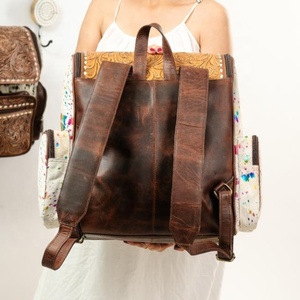 LW Sac à dos pour femmes en cuir de vache véritable isolé Bohemian Rock PVC résistant à l'eau Sac à bandoulière portable élégant - Product Image 6