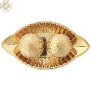 Boîte de rangement décorative indienne Sindoor/Roli/Puja en laiton de 5 \ "fait à la main pour offrir - Product Image 2