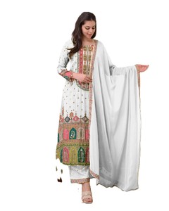 Conjunto de Traje de Seda Bordado de 3 Piezas para Mujer, Estilo Bohemio, Cuello Redondo, Salwar Kameez con Bordado a Mano y Trabajo de Espejos - Product Image 2