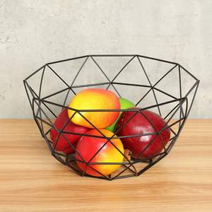 Panier à pain en fer noir au design ironique, idéal pour la décoration de table, avec plusieurs compartiments de rangement, pour comptoir de cuisine et rangement domestique - Product Image 5
