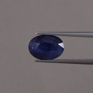 Saphir bleu naturel de qualité AAA en vrac, 5,05 carats, taille ovale 11,5x8MM, poli à la main, certifié IGI, bijoux fins - Product Image 1
