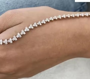 สร้อยข้อมือแฮนด์เมดสุดวิเศษ ทอง 18k สีเหลือง/ขาว/โรสโกลด์ ประดับเพชรโมอิสซาไนต์ ของขวัญสุดพิเศษ - Product Image 2