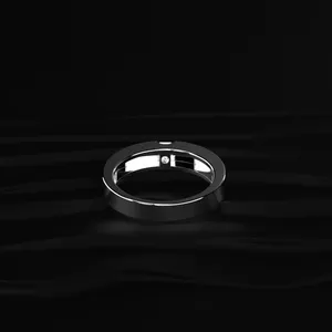 Bague en or avec diamant de culture, taille émeraude, solitaire, bijoux de luxe pour homme, de la part d'un fabricant indien. - Product Image 4