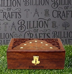 Caja de Regalo de Madera de Lujo con Incrustaciones de Latón Grabadas, Estuche de Recuerdos Premium Hecho a Mano - Product Image 2