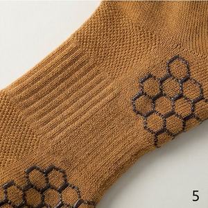 ถุงเท้าฟุตบอลแบบมืออาชีพ ป้องกันส้นเท้าด้วยแผ่นรองสองชั้น กันลื่น สีสันปรับแต่งได้ ระบายอากาศดี อุปกรณ์เสริมประสิทธิภาพการเล่นกีฬา ยึดเกาะได้ดี - Product Image 5