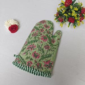 Manoplas de Cocina Acolchadas de Algodón con Estampado Artesanal Verde, Borde con Ribete, Forma Cuadrada, Modernas, Ecológicas, Duraderas, Aptas para Lavavajillas - Product Image 4