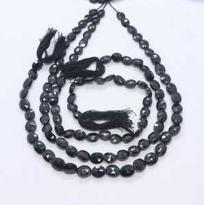 Perles ovales facettées en spinelle noire naturelle AAA 6x8-7x9 MM, perles de pierres précieuses en spinelle noire, 12 pouces, perles ovales en spinelle noire naturelle - Product Image 1