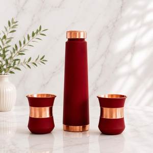 ขวดน้ำทองแดงแบบพกพา ดีไซน์เรียบง่าย ผิวสัมผัสแบบตอกลาย - Product Image 3