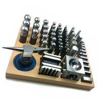 JIPSY Juego de 56 piezas de bloques de abocardado y punzones de acero con base de madera, herramientas para joyeros