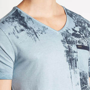 เสื้อยืดผู้ชายแฟชั่นทันสมัย น้ำหนักเบา เหมาะสำหรับสตรีทแวร์และกิจกรรมลำลอง - Product Image 6
