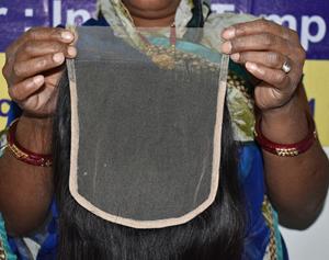 Extensions de cheveux vierges non traités bon marché couleur noire soyeuse naturelle 5*5 fermeture droite vente en gros cheveux humains indiens bruts de temple - Product Image 4