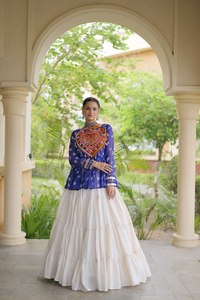 Blusa Étnica India Tradicional con Diseño de Corazón Bordado, Azul, de Algodón, Corte Holgado, Midi, para Mujer, Ropa de Boda - Product Image 2