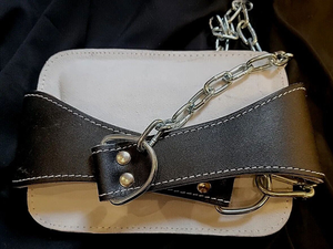 Ceinture de musculation en cuir synthétique neuve pour dips et tractions - Product Image 3