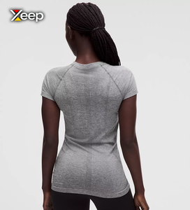 Camiseta Deportiva Ligera Informal para Mujer XEEP, Personalizable, Corte Holgado, Manga Corta, Transpirable, Cuello en V, Tejido con Letras - Product Image 2