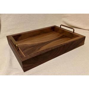 Plateau de service en bois avec poignées, fait main, naturel, passe au lave-vaisselle, style campagnard et rustique - Product Image 1
