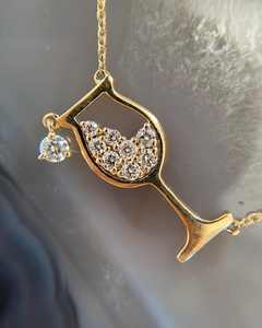 Collier pendentif en forme de verre à vin de luxe, plaqué or, avec diamant naturel, pour femmes, bijoux personnalisés, vente en gros - Product Image 1