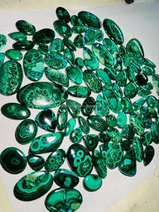 Alta calidad 100% cabujón de malaquita Natural pulido a mano piedras preciosas sueltas para la fabricación de joyas lote al por mayor hecho a mano - Product Image 5