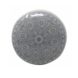 Pomo de hueso hecho a mano en acabado pulido natural, disponible en otros colores y patrones, tirador de puerta, cajón de armario, tirador de armario - Product Image 6