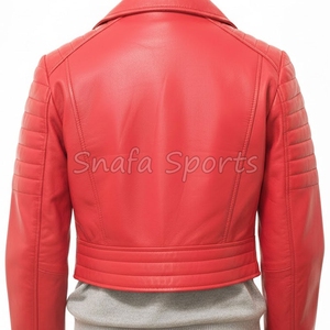 Veste en cuir tendance pour femmes, vêtement d'extérieur décontracté conçu pour le confort et un style moderne. - Product Image 5