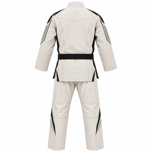 Kimono de BJJ Personalizado, Blanco, de Algodón, Unisex para Adultos, Corte Regular, Durable, con Cinturón Negro y Detalles en Verde Oliva, Judo Gi - Product Image 2