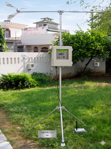สถานีตรวจอากาศกลางแจ้ง ระบบตรวจสอบอุตุนิยมวิทยา แผงโซลาร์เซลล์ เครื่องมือวัดระดับ โครงสร้างโลหะ ความแม่นยำ 1% - Product Image 3