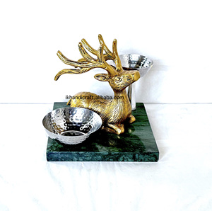 Vase à fleurs de Noël en marbre vertical carré de conception moderne Renideer personnalisé, plat décoratif pour la maison, plateau en aluminium - Product Image 5