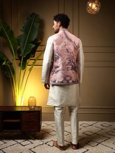 Elegante Conjunto Festivo para Hombre: Kurta y Pantalón con Chaqueta Koti de Jacquard de Diseño - Product Image 5