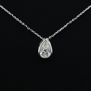 Collier pendentif solitaire en diamant de culture en forme de poire |   Bijou élégant en or blanc 14 carats, 2,02 ct, couleur VS1 E, cadeau pour femme - Product Image 2
