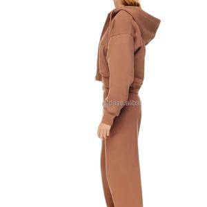 Ensembles de vêtements de sport pour femmes Offre Spéciale personnalisé coton à manches longues sweat à capuche avec bouton décoration tenues survêtement survêtement-Vente en gros - Product Image 3