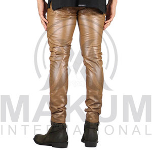 กางเกงหนังสีน้ำตาลทรงสกินนี่เอวยางยืดสไตล์โมโตสำหรับผู้ชาย - Product Image 3