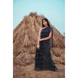 Vestido Tradicional Indio de Diseño Exclusivo para Verano, Estilo Leheriya, con Estampado Étnico, Chifón, Adornos de Perlas, Ecológico - Product Image 2