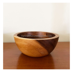 Bol de service artisanal en bois naturel et résine, haute qualité, sculpture unique, design moderne et écologique, décoration intérieure, pour mariages et fêtes - Product Image 1