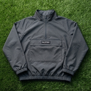 Chaqueta cortavientos gris para hombre con media cremallera, cuello alto, ligera, para deportes al aire libre, con bolsillo frontal. - Product Image 4
