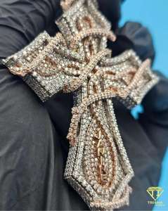 Pendentif religieux en forme de croix avec diamants en moissanite VVS en argent sterling 925 pour homme - Product Image 6