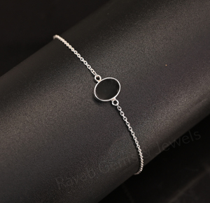 Pulsera minimalista de plata 925 con baño de rodio y cadena, con gema de ónix negro natural de 8x10 mm en forma ovalada y engaste en bisel, para mujer, ideal para regalo. - Product Image 4