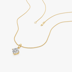 Hermoso Colgante de Diamante Solitario con Corte Princesa en Plata 925, Certificado IGI, Engaste de Garra, Elegante y Lujoso para Compromiso, Boda o Fiesta - Product Image 3