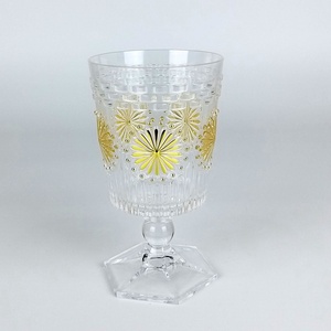 Copa de agua acrílica decorativa de margaritas doradas - Product Image 5