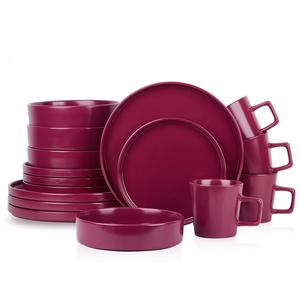 Ensemble d'assiettes à dîner en céramique Bold Berry, finition satinée lisse, design rond contemporain, durable, empilable, pour les espaces repas tendance - Product Image 5