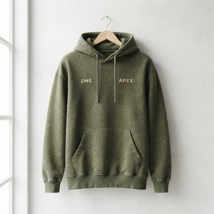 Sudadera con Capucha Personalizada Verde Oliva Texturizada para Hombre, Sudadera con Bolsillo Canguro y Logotipo en el Pecho, Estilo Urbano - Product Image 2