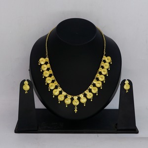 Indian Style Antique Gold Plated Necklace Set with Earrings South Indian Bridal Jewelry Antique Traditional <b>Wedding</b> Necklace Set - Product Image 3