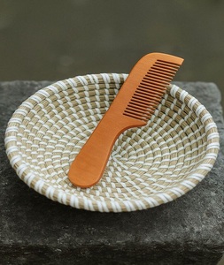 Peine de madera de Neem puro, hecho a mano, de dientes anchos, ayurvédico y de lujo, reduce la caída del cabello, anticaspa, para uso doméstico y de moda. - Product Image 4