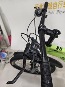 Vélo de montagne personnalisé en usine, 24 <span class=keywords><strong>pouces</strong></span>, 21 vitesses, freins à disque doubles, vélo tout-terrain pour hommes et femmes, cadre en acier - Product Image 5